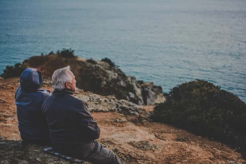 How your retirement date interacts with Social Security (Image Credits: Unsplash)