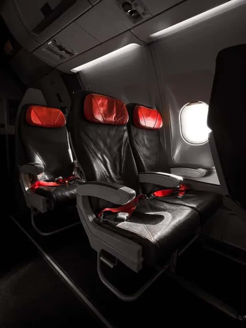 The onboard details that actually change a long flight (Image Credits: Pexels)