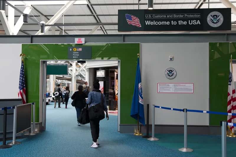 #7 - The Duty-Free Truth That Most Travelers Over 60 Still Get Wrong (Image Credits: Flickr)