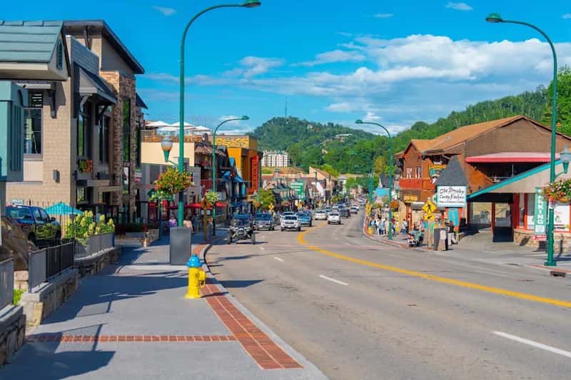 Gatlinburg, Tennessee (Image Credits: Unsplash)