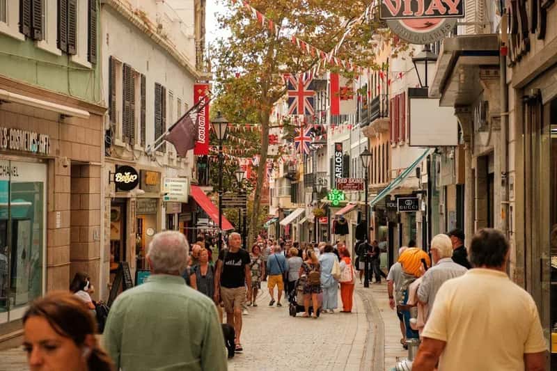 Paying for Overpriced Tourist Traps (Image Credits: Unsplash)