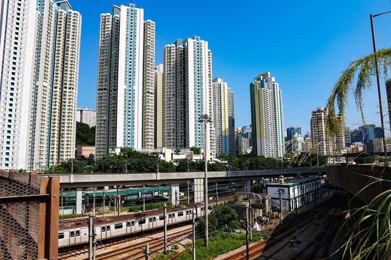 Hong Kong: Efficiency Perfected (Image Credits: Pixabay)