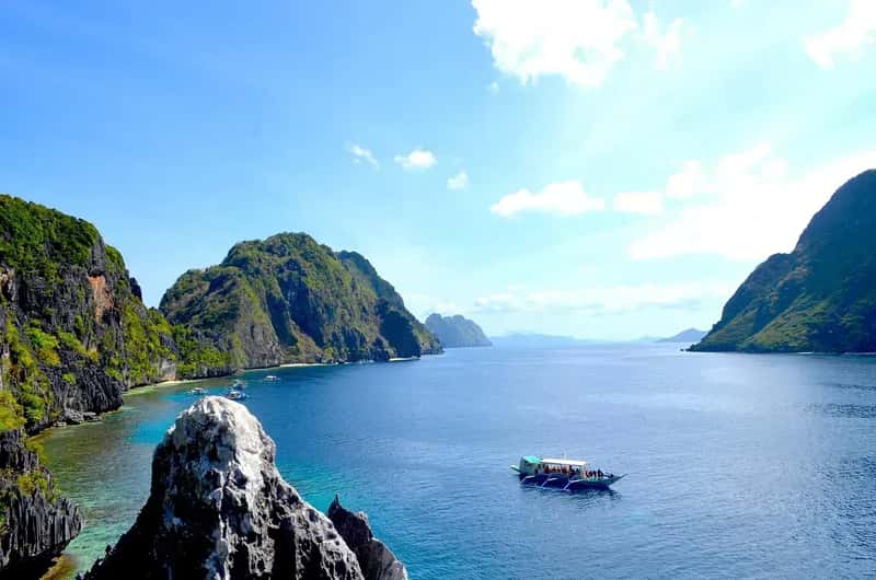 6. Philippines: Warmth Beyond the Beaches (Image Credits: Pixabay)