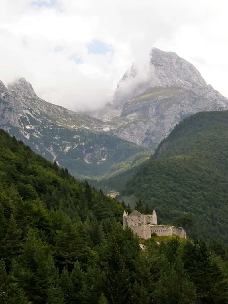 Practical Notes For A Slovenian Alpine Trip (DarijZ, Flickr, CC BY 2.0)