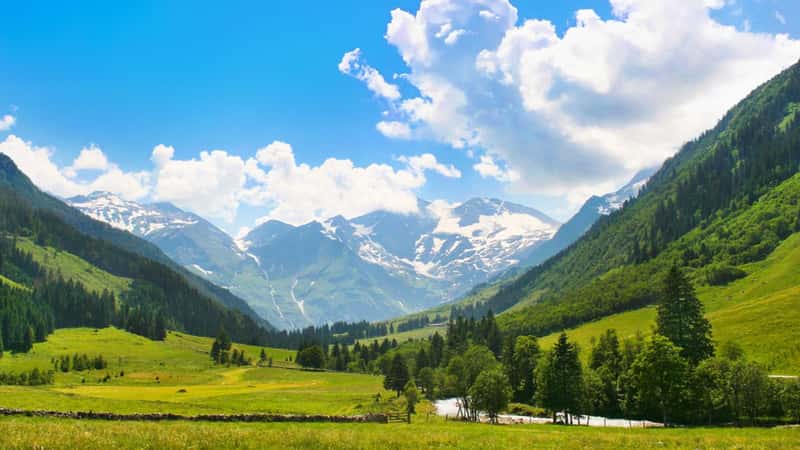 Beautiful landscape with Alps in Nationalpark Hohe Tauern, Salzburger Land, Austria