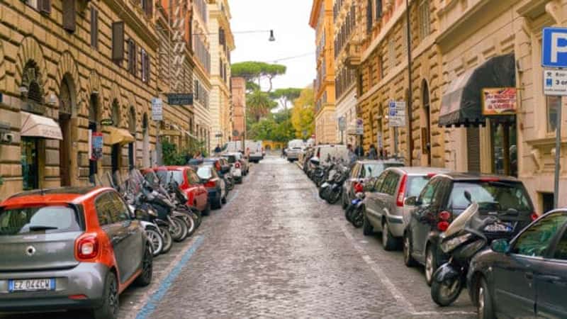 Cars in Rome