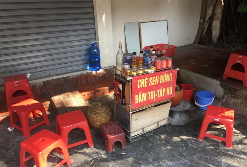 Do Tourists Need Cash