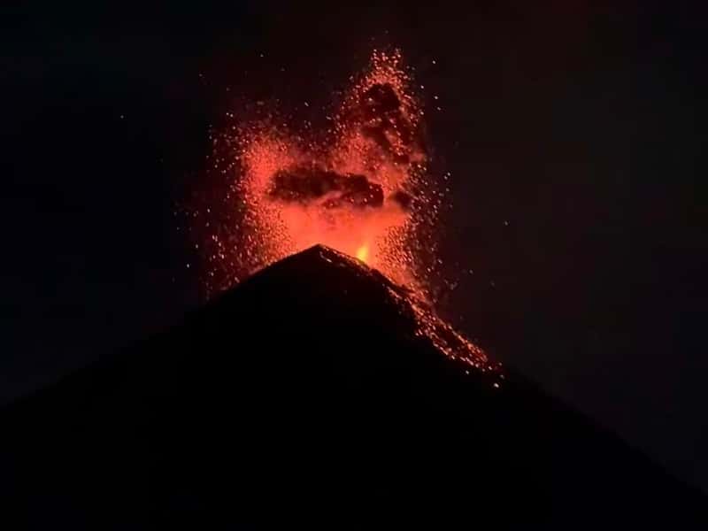 Fuego erupting at night