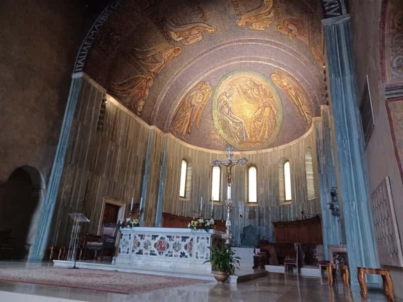 the nave of cathedrale di san giusto matire in trieste italy