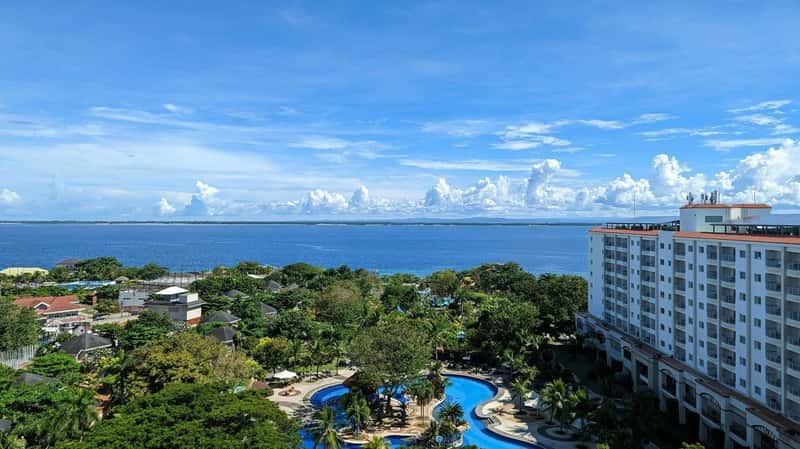 Splish, splash then take a nap at these 16 best US hotels with water parks
