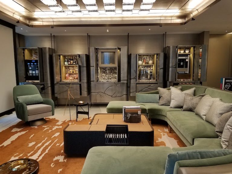 When you get booked at the Presidential Suite at Mandarin Oriental Hong Kong…