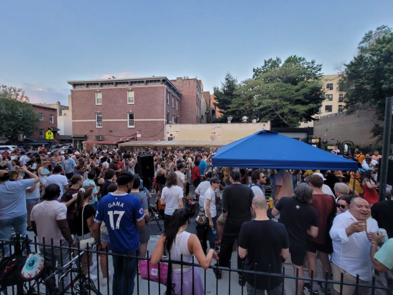 There’s A Crazy Block Party Every Sunday in Williamsburg, Brooklyn (PHOTOS)