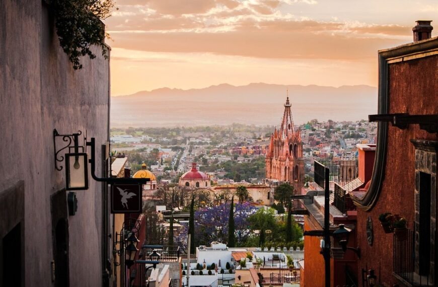 10 Stunning Small Towns Abroad With Big Expat Communities