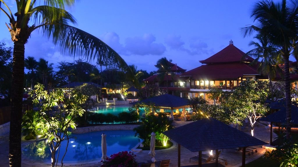 After Visiting 35+ All-Inclusive Resorts, I've Learned The 10 Biggest Mistakes First-Timers Make