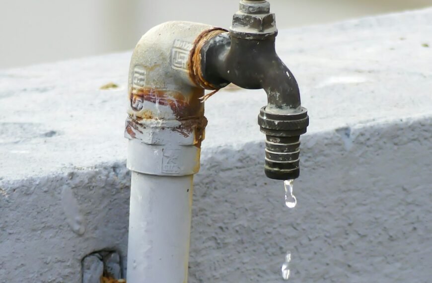 Tehran's Water Crisis: City May Soon Face Rationing - or Possible Relocation, BBC Says