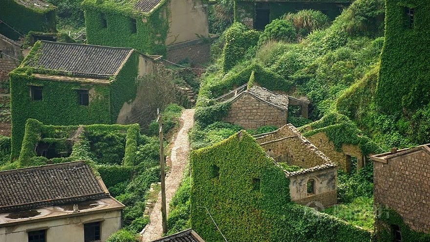 6 Once-Beautiful Cities That Turned Into Haunting Ghost Towns