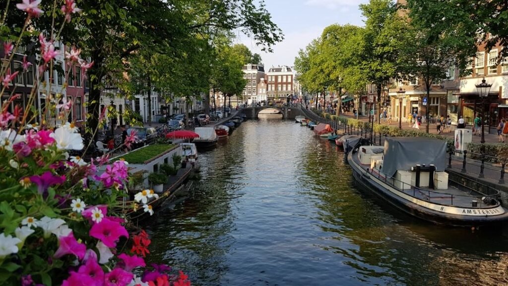 5 Nations Where U.S. Tourists Feel Overcharged Most, Survey Finds