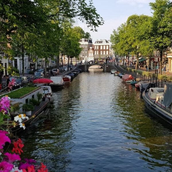 5 Nations Where U.S. Tourists Feel Overcharged Most, Survey Finds